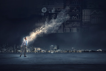 吴亚军的人物事件